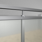Edelstahlgeländer Q Line ESG Sicherheitsglas Mastercarree in U - Schienen bis 1600mm (2 Pfosten) 3.3 unterseitig "um die Rinne"